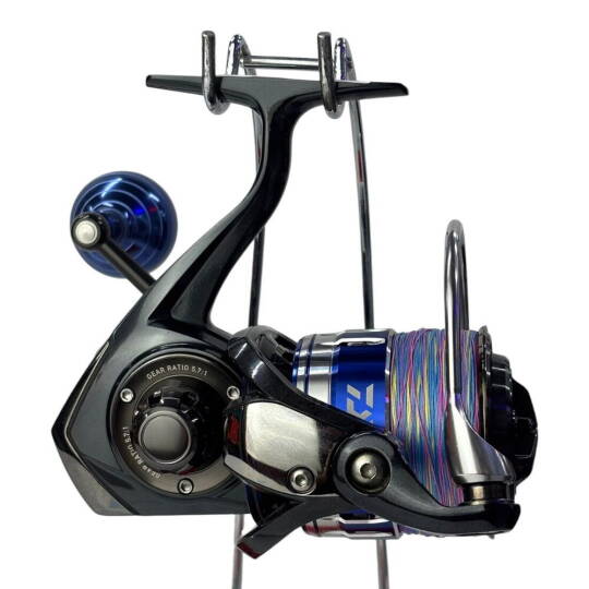 Daiwa Saltiga 2015 3500 H Olta Makinesi - 2
